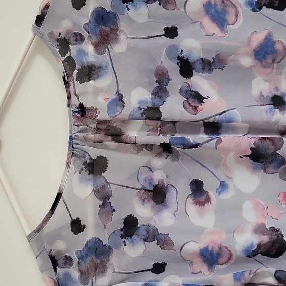 Context blouse, size small - Picture 4 of 5